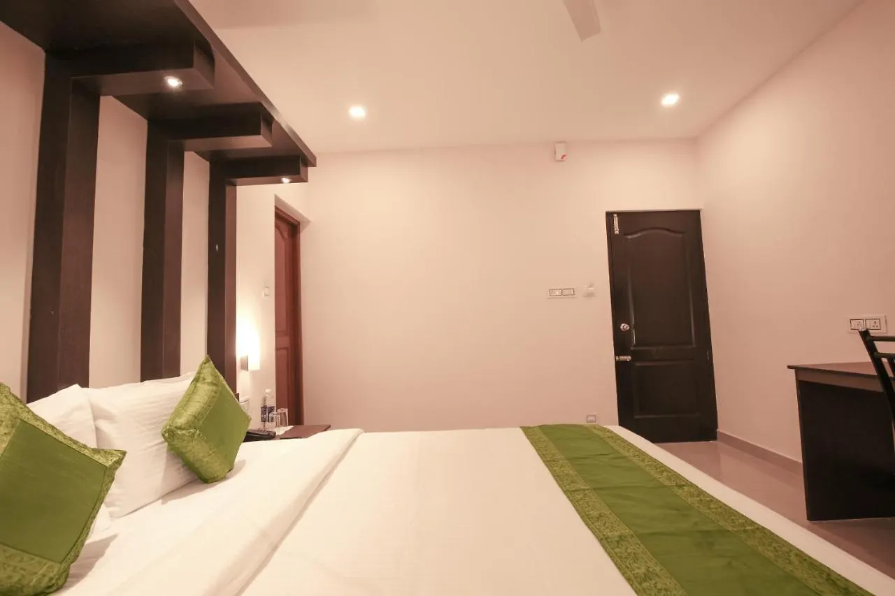 Treebo Trip Zion Plaza Hotel Nedumbassery 3*,