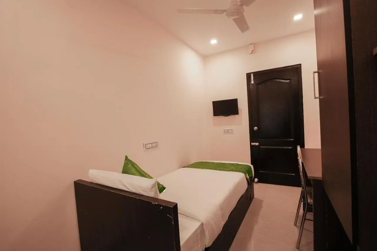 Treebo Trip Zion Plaza Hotel Nedumbassery 3*,